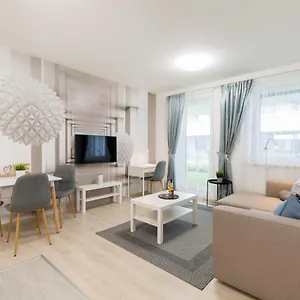 Downtown Residences Leo - Ac, Elevator, Terrace Apartment